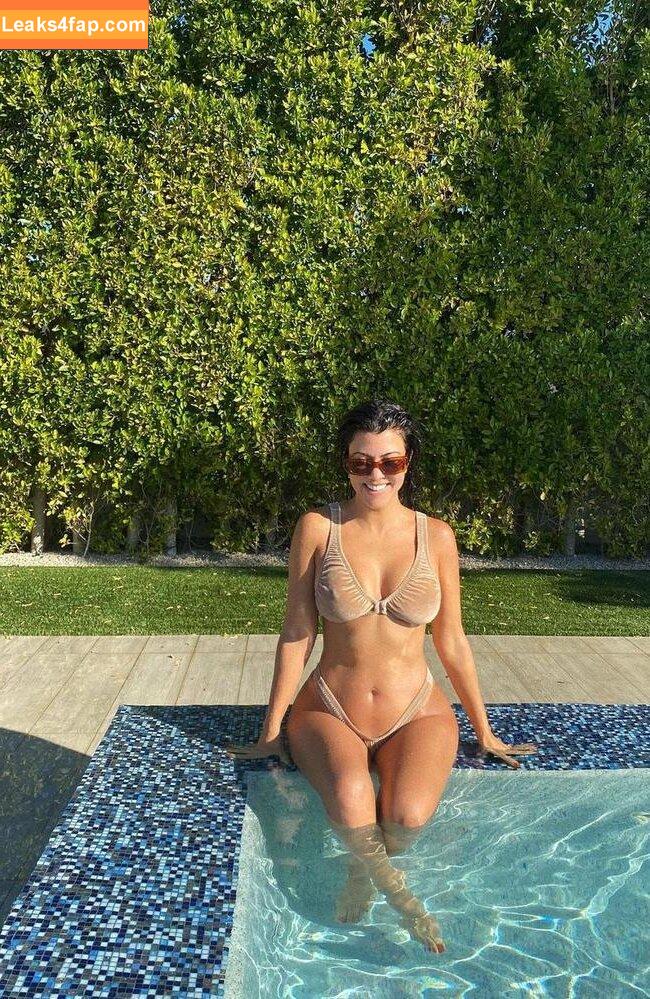 Kourtney /  leaked photo photo #0007