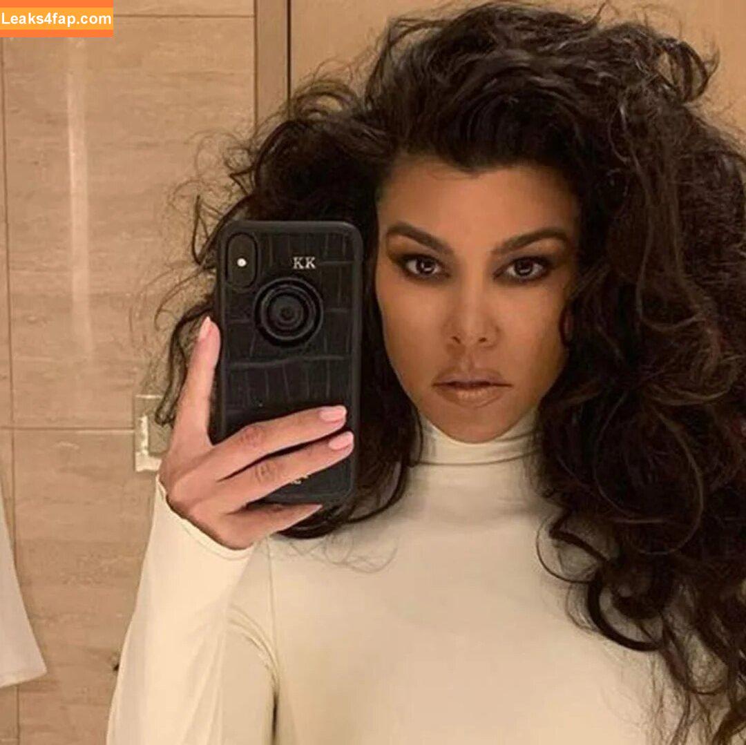 Kourtney /  leaked photo photo #0014