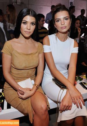 Kourtney photo #0013