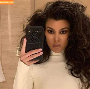 Kourtney photo #0014