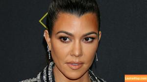 Kourtney photo #0023