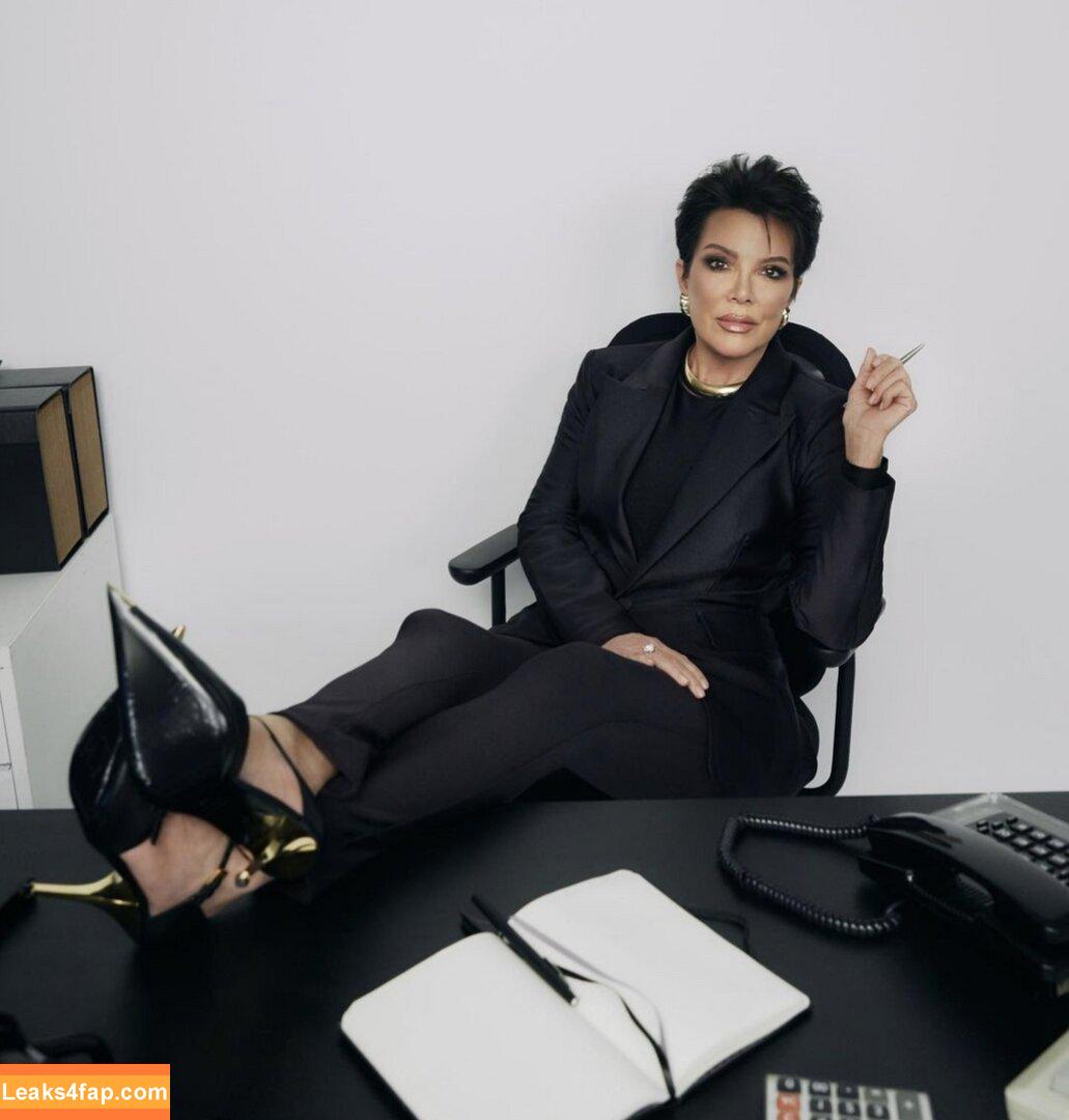 Kris Jenner / krisjenner слитое фото фото #0007