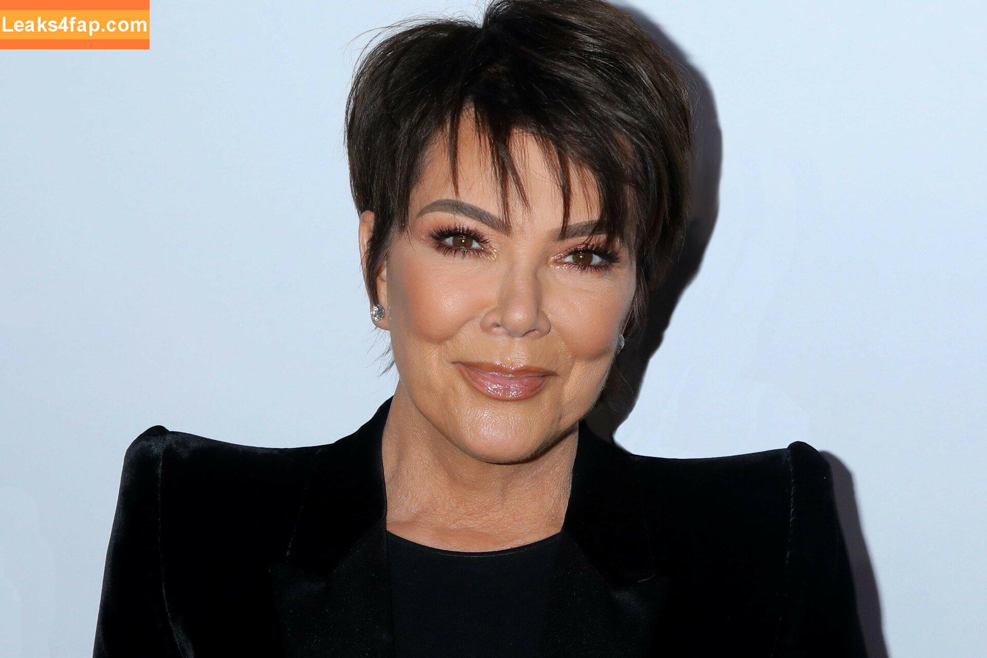 Kris Jenner / krisjenner слитое фото фото #0017