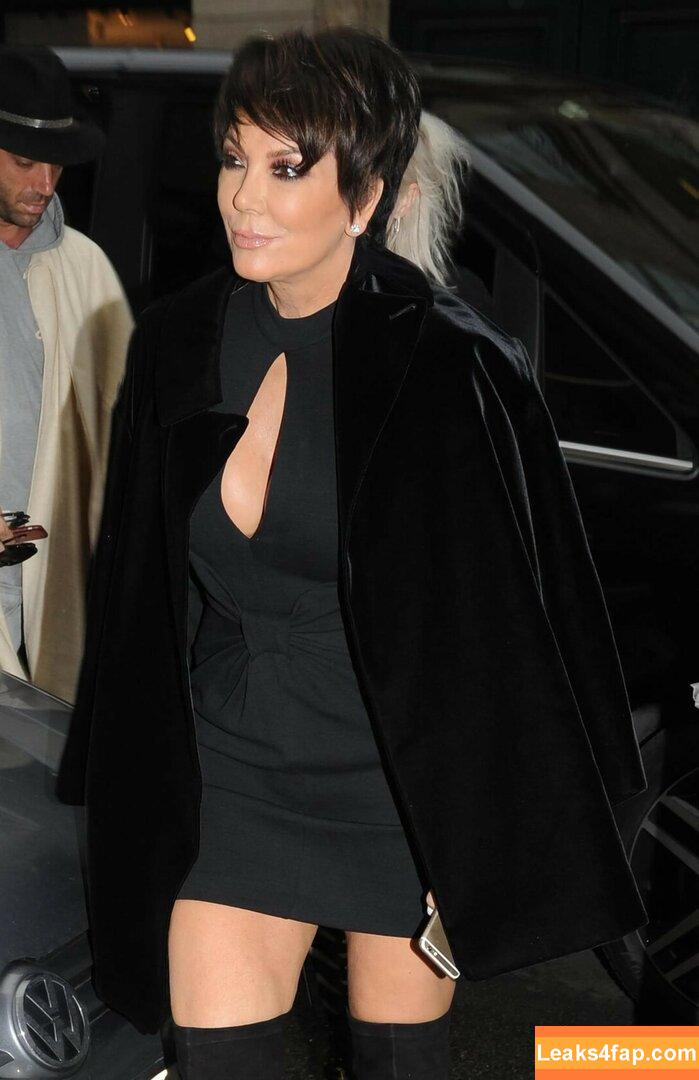 Kris Jenner / krisjenner слитое фото фото #0025