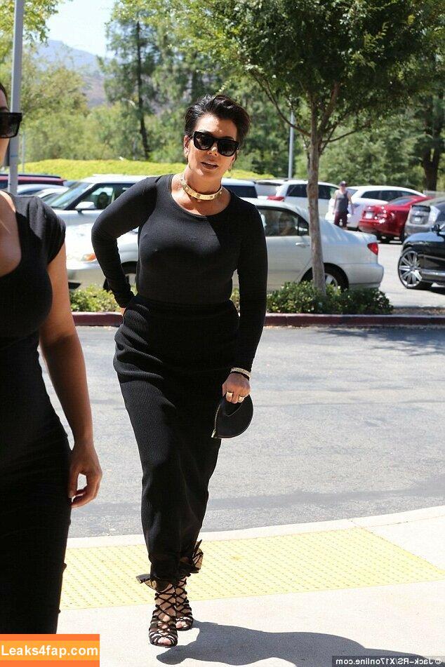 Kris Jenner / krisjenner слитое фото фото #0029