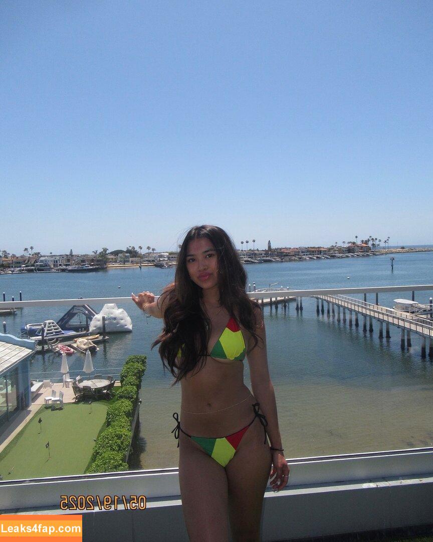 Krischelle Delgado / krischelled leaked photo photo #0175