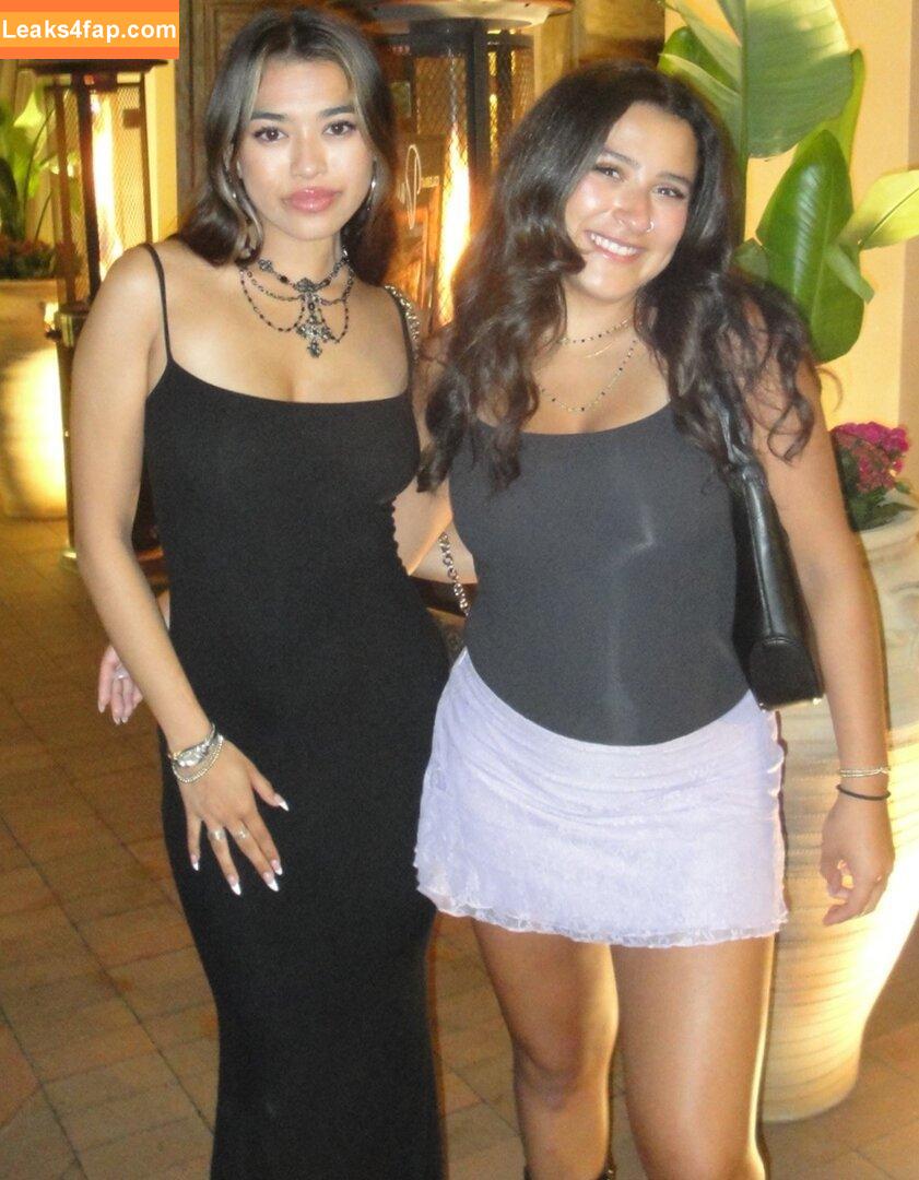 Krischelle Delgado / krischelled leaked photo photo #0185