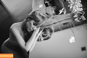 Krishna Mahon photo #0073