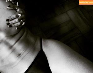 Krishna Mahon photo #0083