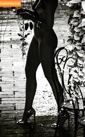 Krishna Mahon photo #0089