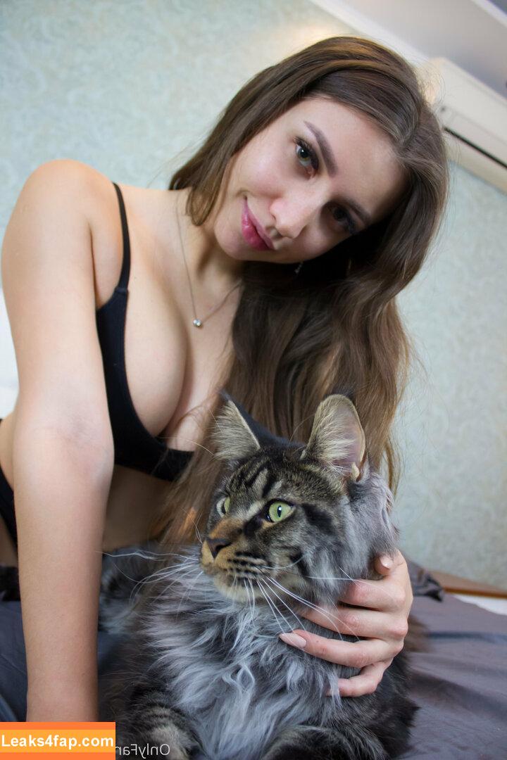 kriss_kiss / KrissKiss111 / krisskiss.official leaked photo photo #0004