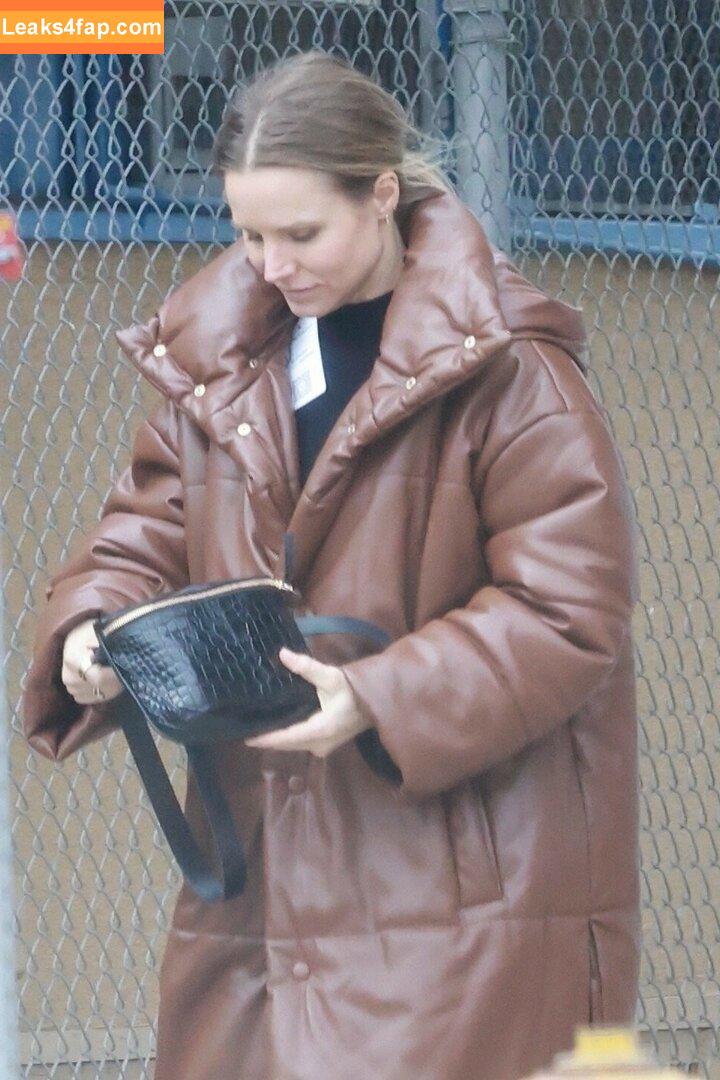 Kristen Bell / WWYTWrestling / justkristen / kristenanniebell слитое фото фото #0114