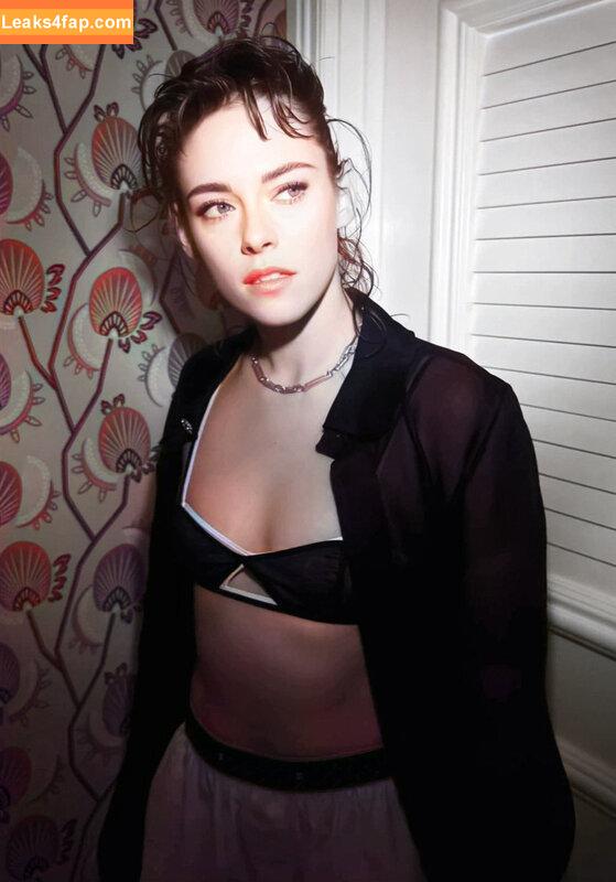 Kristen Stewart / kristenstewart / kristenstewartsu leaked photo photo #0798