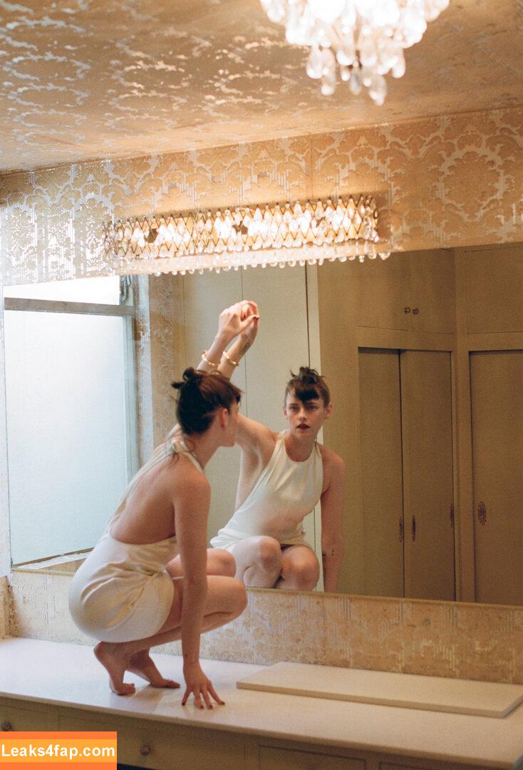 Kristen Stewart / kristenstewart / kristenstewartsu leaked photo photo #0974