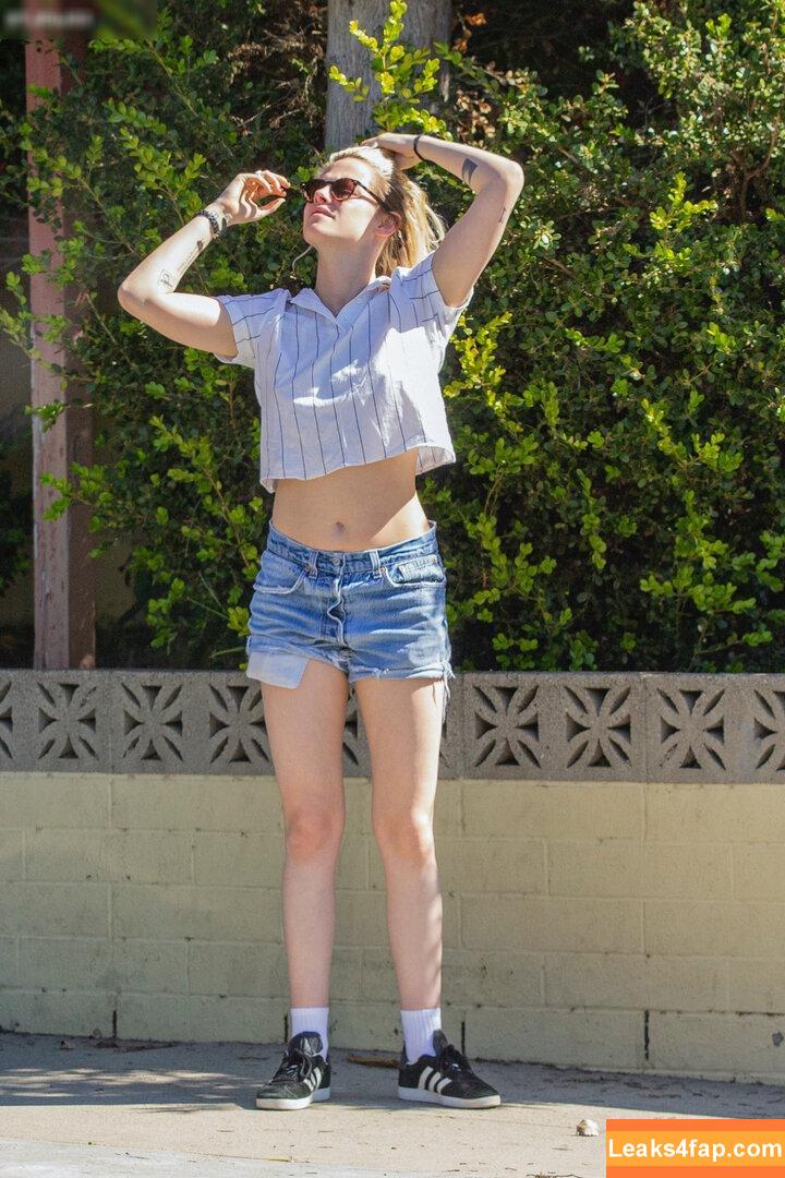 Kristen Stewart / kristenstewart / kristenstewartsu leaked photo photo #1186