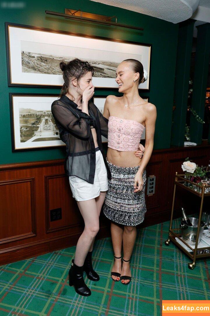 Kristen Stewart / kristenstewart / kristenstewartsu leaked photo photo #1333