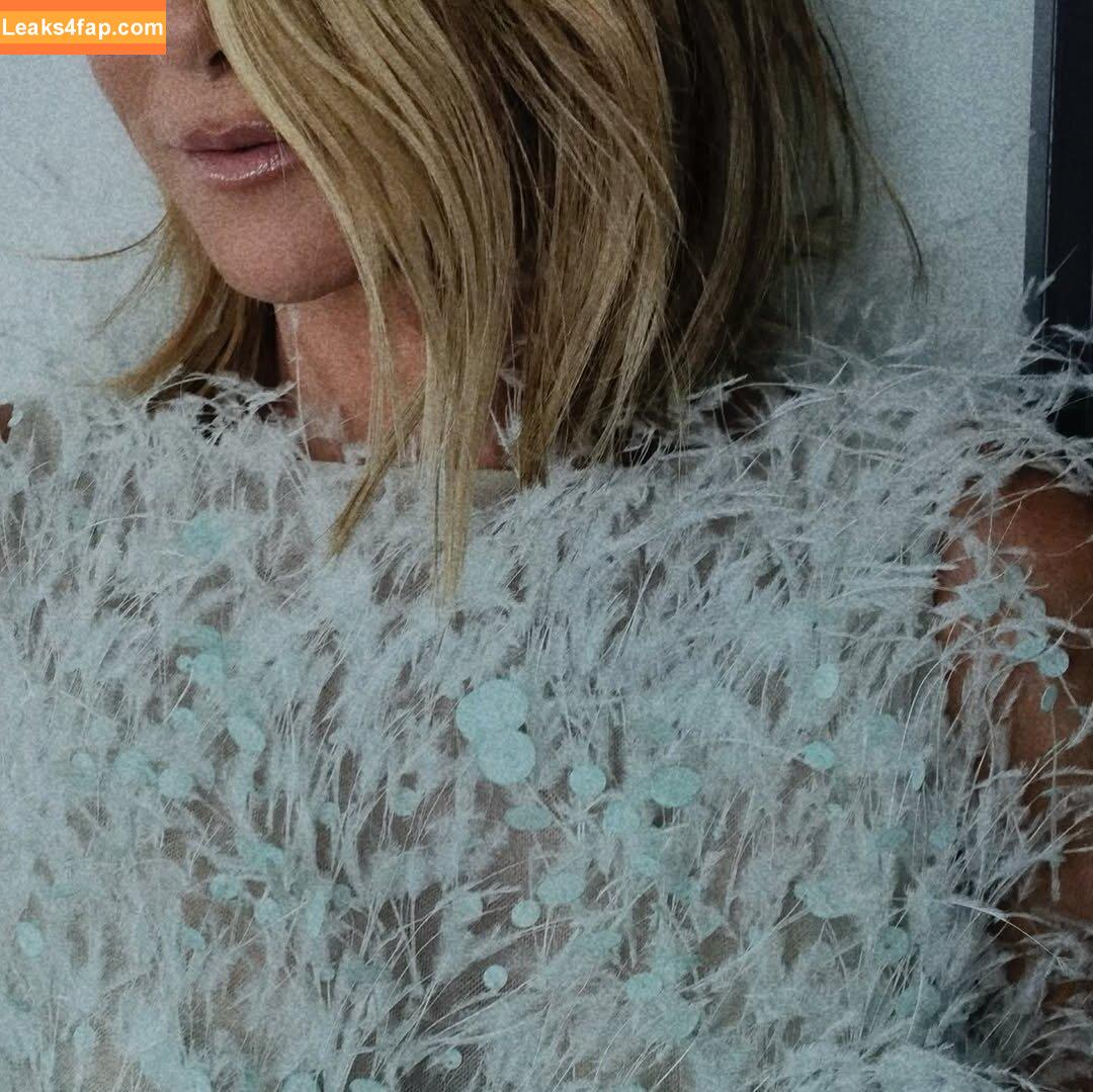 Kristen Wiig / kriztenwiig leaked photo photo #0143