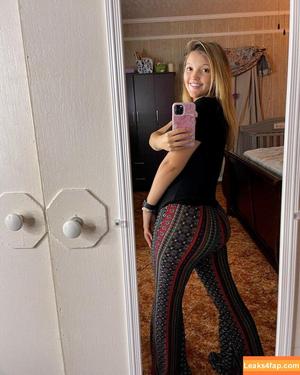 kristennnhaness photo #0114