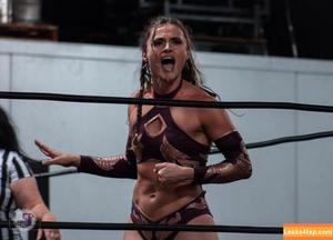 Kristin Blaze photo #0014