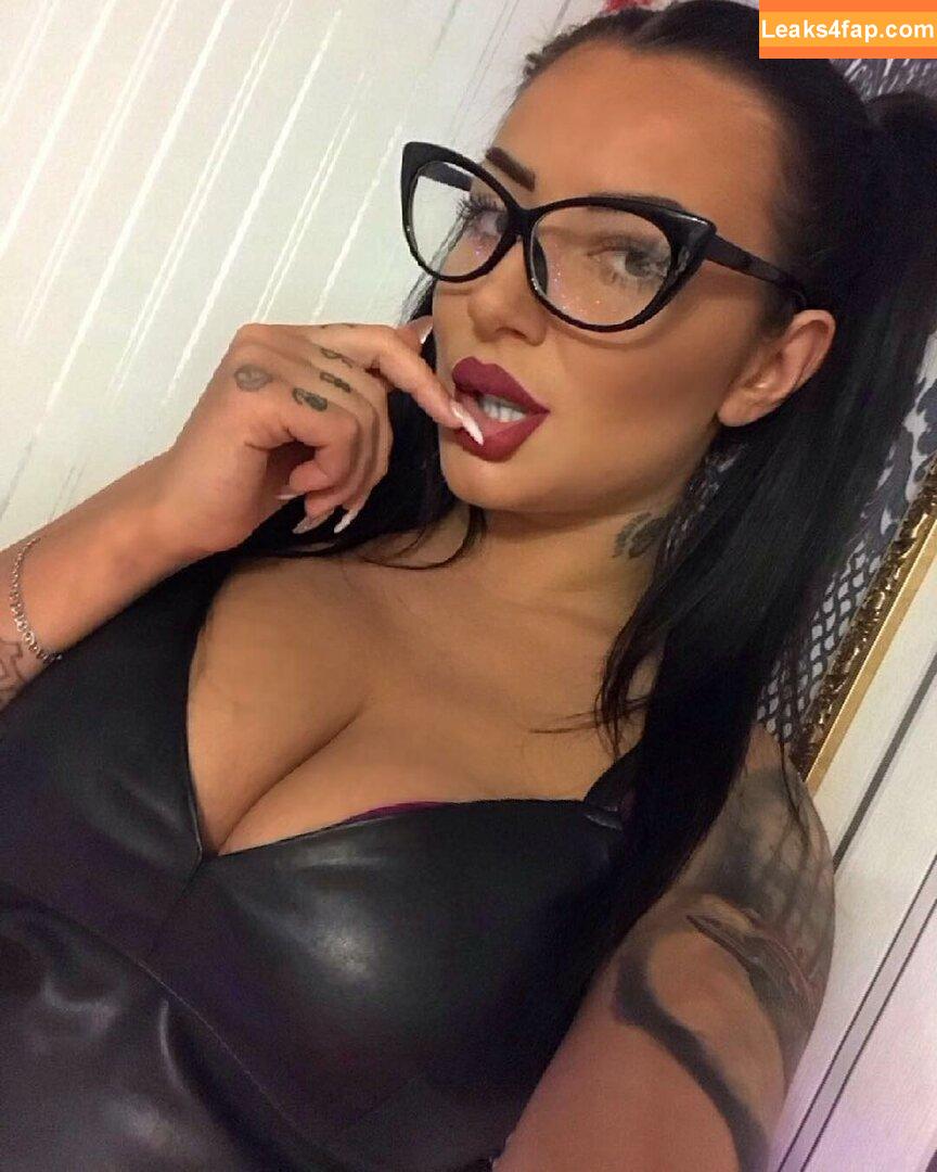 Kristina Karieva / alicia_kristina / kristinkarieva leaked photo photo #0024