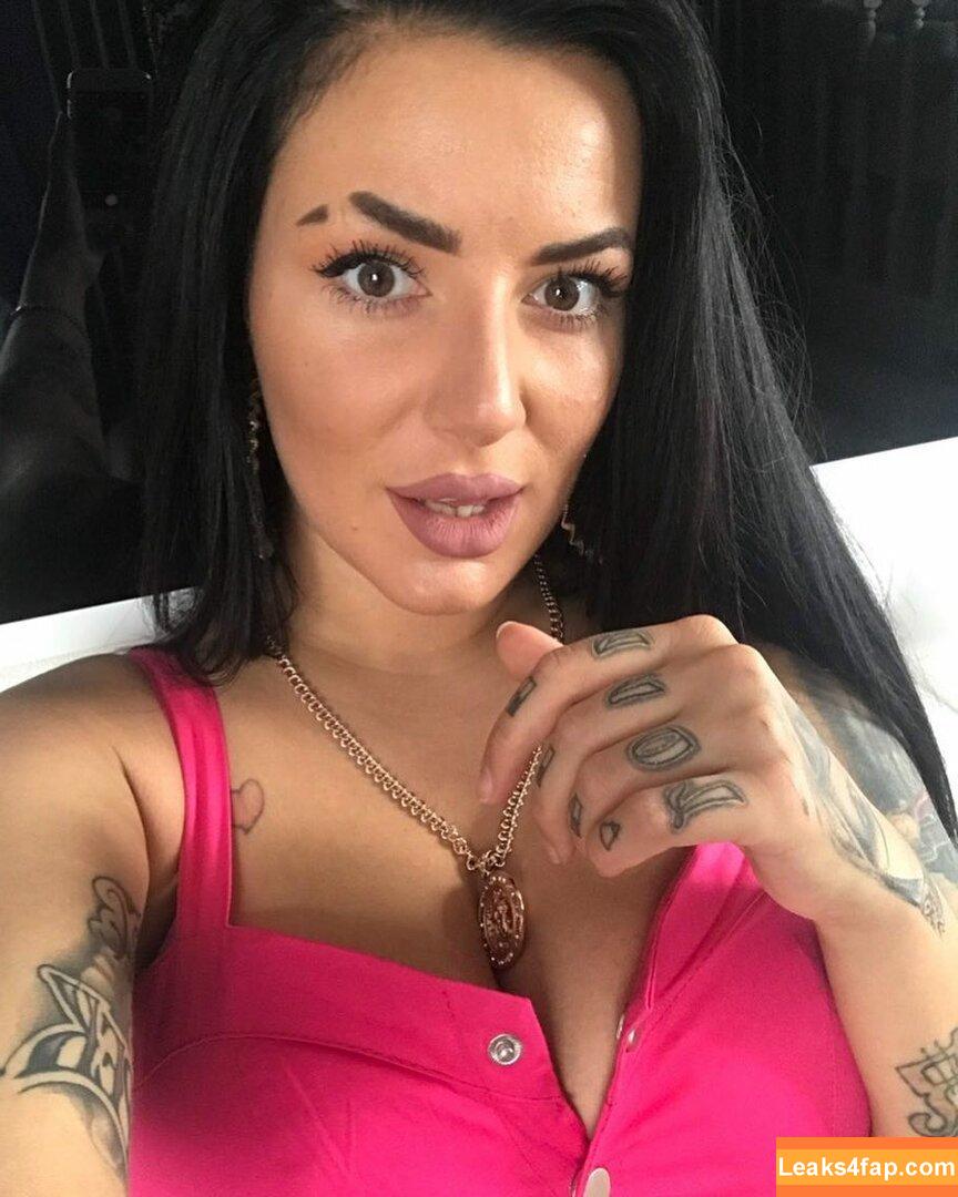 Kristina Karieva / alicia_kristina / kristinkarieva leaked photo photo #0292