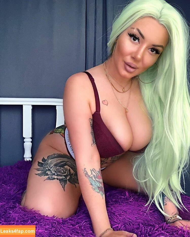 Kristina Karieva / alicia_kristina / kristinkarieva leaked photo photo #0325