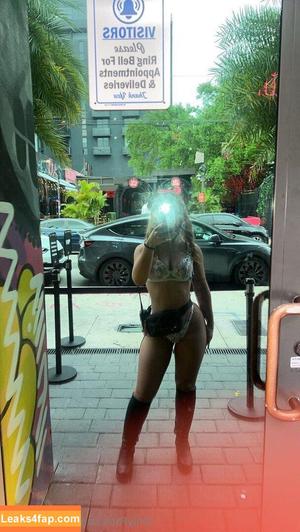 Kristina Rojas фото #0022