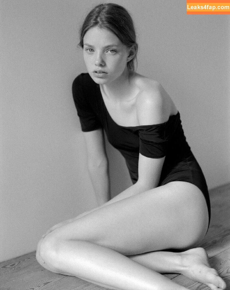 Kristine Froseth / kristine_froseth слитое фото фото #0029