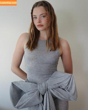 Kristine Froseth photo #0036