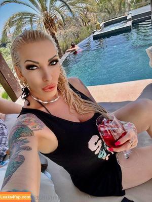 krisztinaserenyvip photo #0022