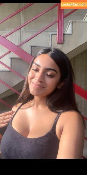 Kriti Jain фото #0018