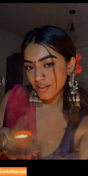 Kriti Jain фото #0023