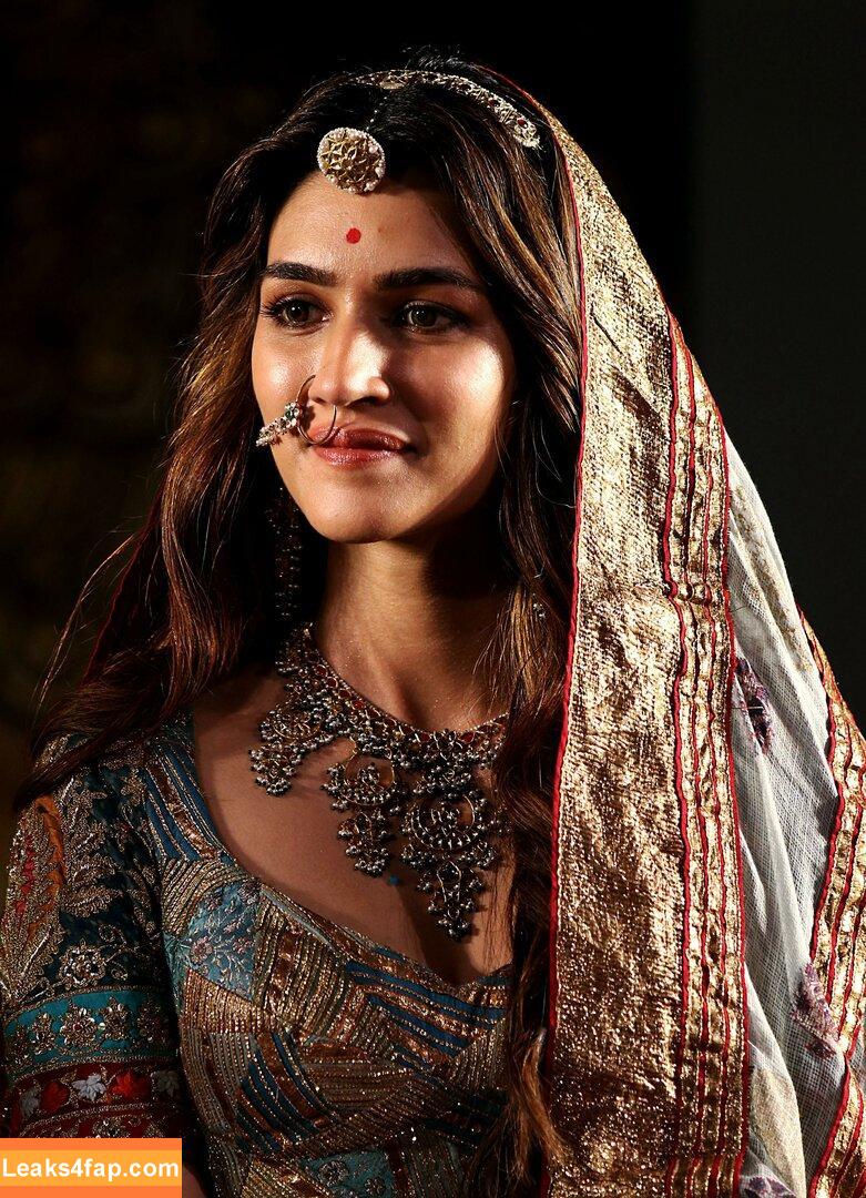 Kriti Sanon / kritisanon leaked photo photo #0190