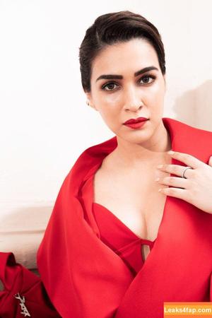 Kriti Sanon фото #0220