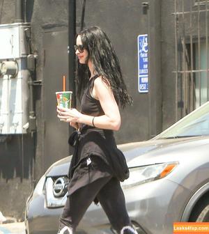 Krysten Ritter photo #0106