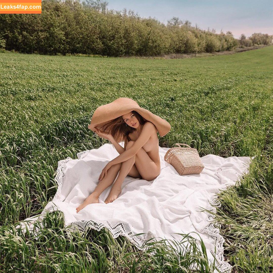 ksenia.lytvynova / ksenialtvn leaked photo photo #0081