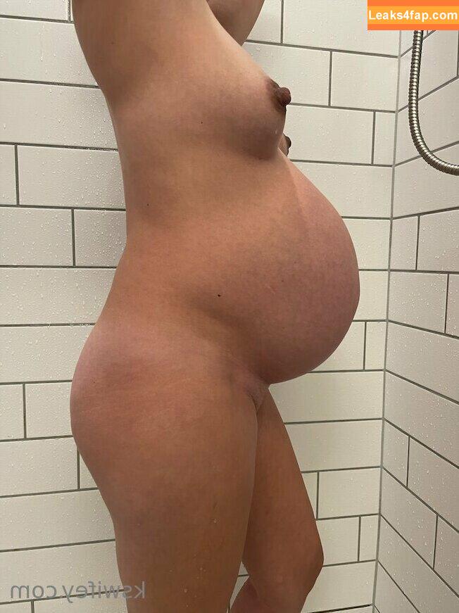 KSWifey / dere.kswifey / kswifeyxxx leaked photo photo #0240