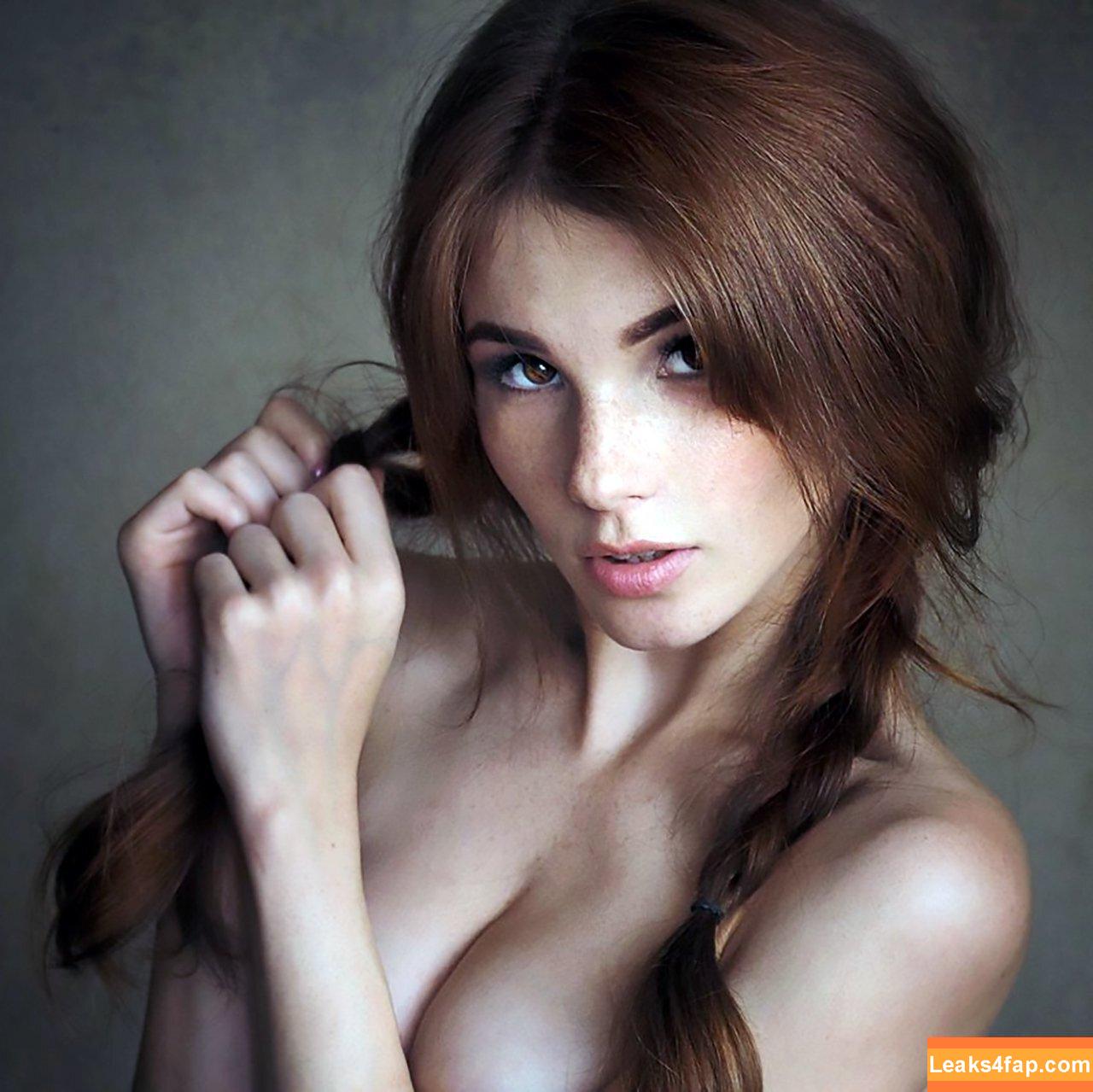 Kudinova /  leaked photo photo #0015