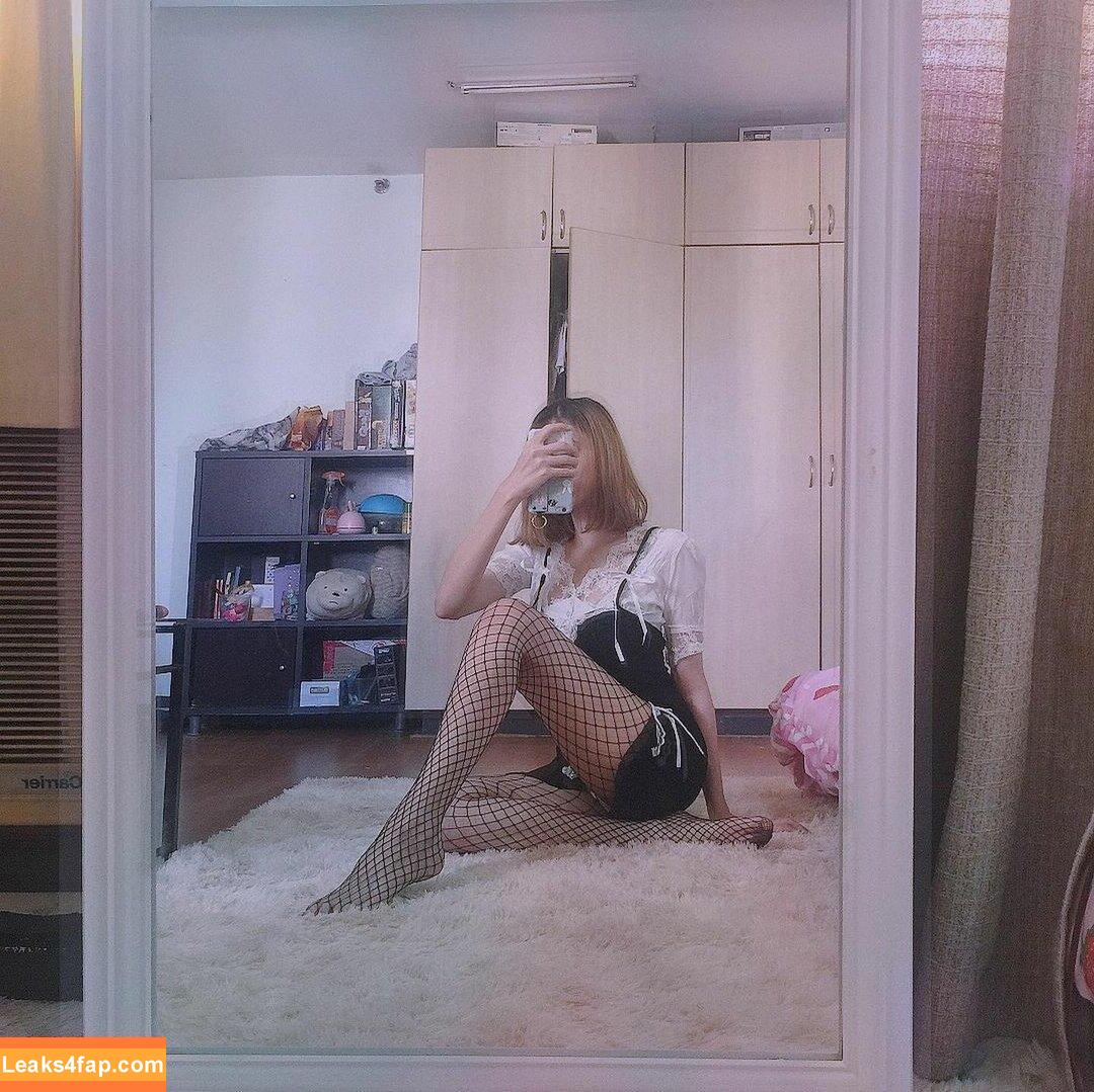 Kura Onee-san / kurasushi_usa / lewdgami leaked photo photo #0085