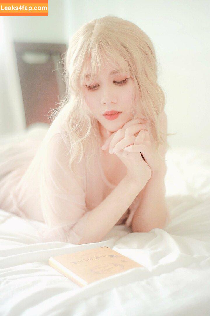 Kura Onee-san / kurasushi_usa / lewdgami leaked photo photo #0255