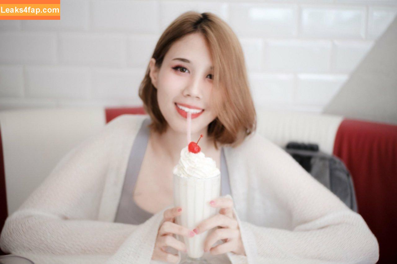 Kura Onee-san / kurasushi_usa / lewdgami leaked photo photo #0275