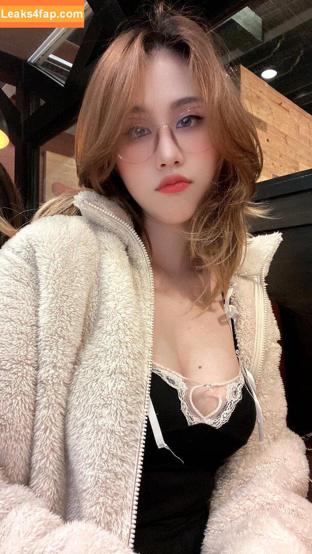 Kura Onee-san / kurasushi_usa / lewdgami leaked photo photo #0970