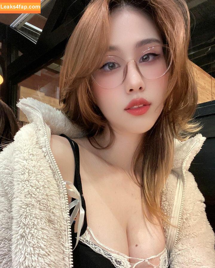Kura Onee-san / kurasushi_usa / lewdgami leaked photo photo #0996