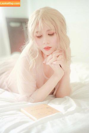 Kura Onee-san photo #0255
