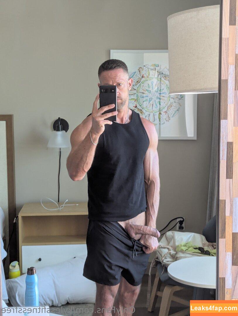 kylessfitnessfree /  leaked photo photo #0009