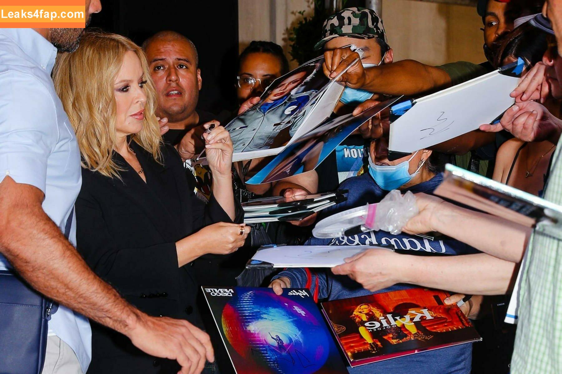 Kylie Minogue / kylieminogue / u224370996 leaked photo photo #0064