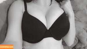 KylieeOW photo #0003