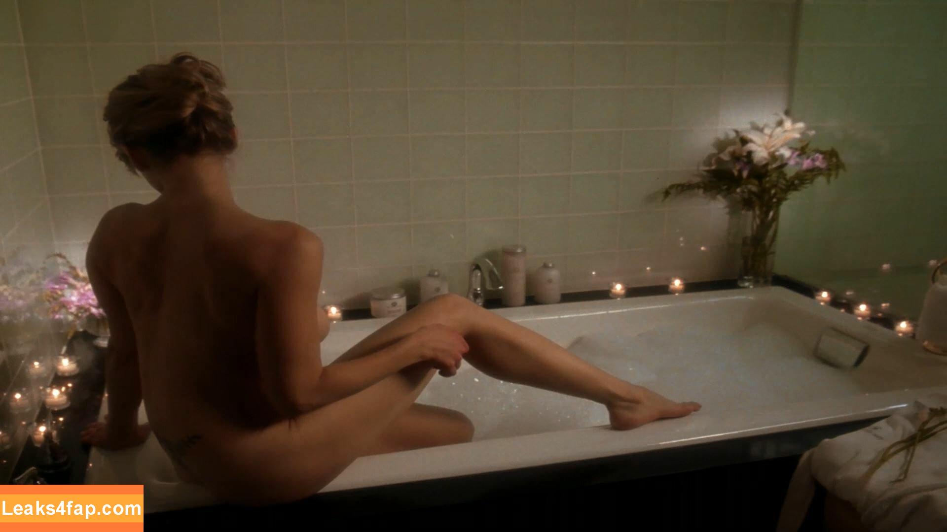 Kyra Sedgwick / kyrasedgwickofficial leaked photo photo #0001