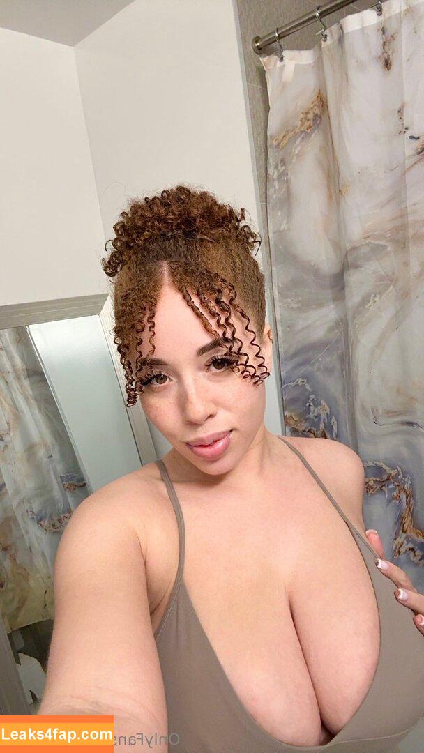 kyraxvip / kyraxlove_ leaked photo photo #0016