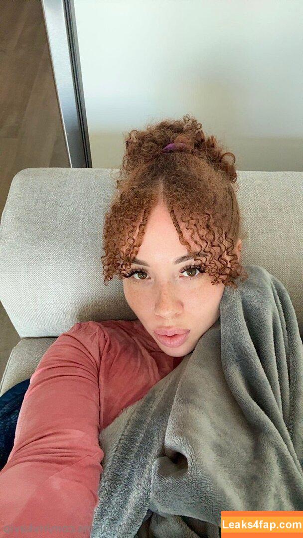 kyraxvip / kyraxlove_ leaked photo photo #0023